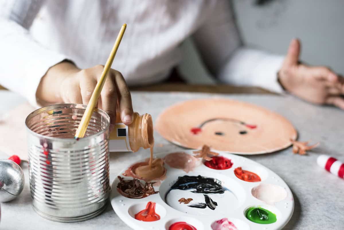 a child is colouring